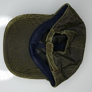 GAP Accessories - NWOT Gap Corduroy Adjustable Baseball Hat - green GAP Accessories - NWOT Gap Corduroy Adjustable Baseball Hat - green